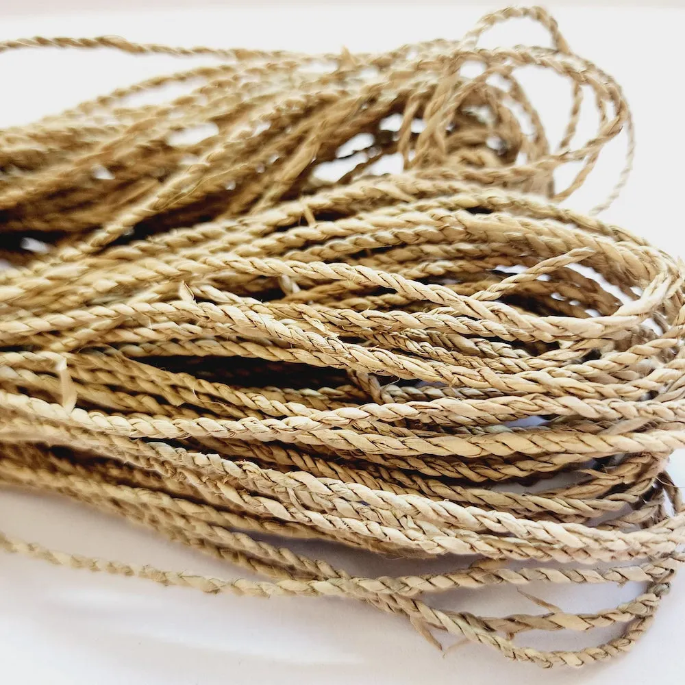 1.5mm - 2mm Hand Made Seagrass Natural Cord (25m)