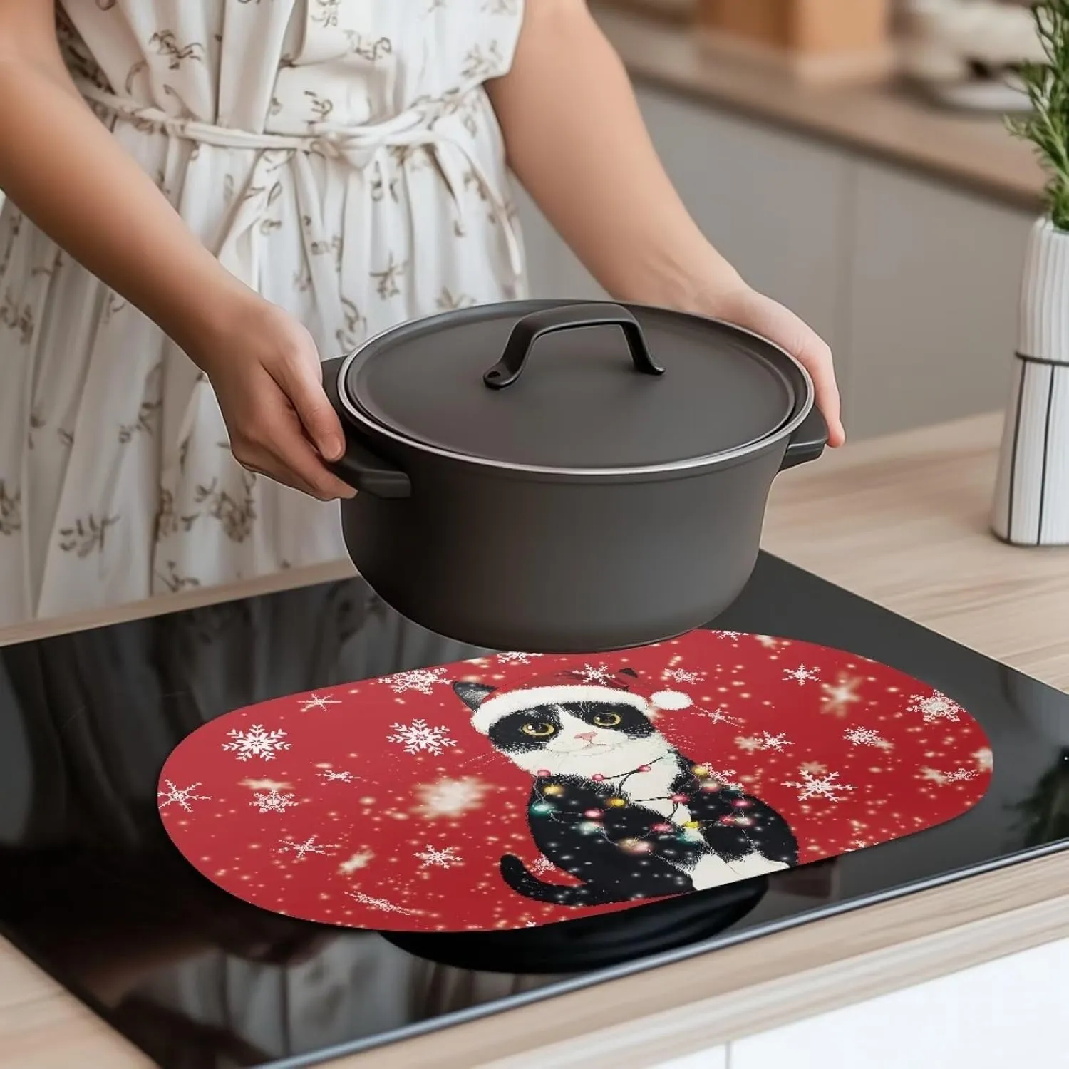 Black Cat Placemats Set Snowflake Place Mats Dining Table Washable Placemats Waterproof Scratch Resistant Placemats Easy to Clean House Holiday Themes Party Decor