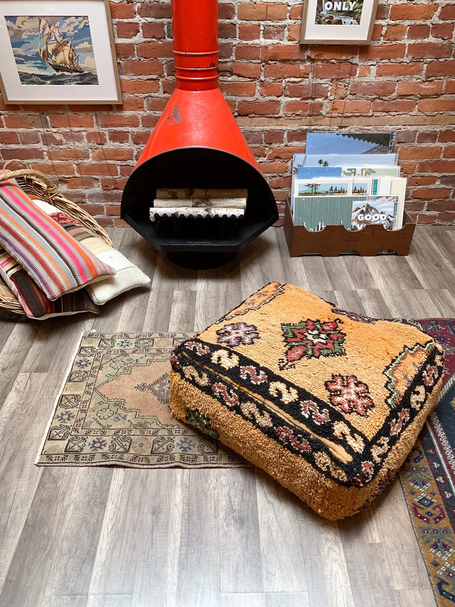 Moroccan Rug Floor Pouf / Pet Bed #362