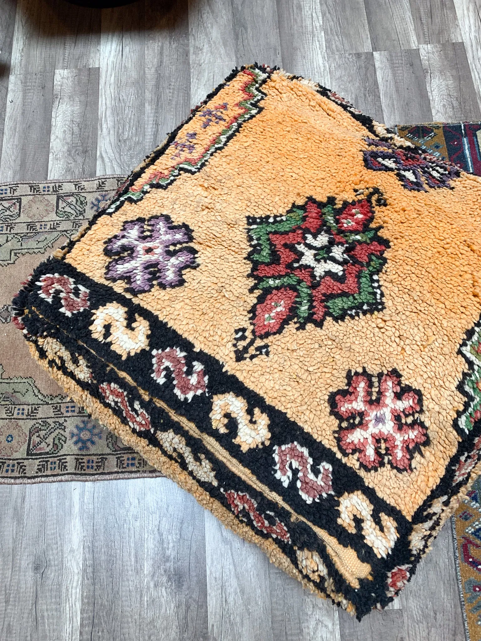 Moroccan Rug Floor Pouf / Pet Bed #362